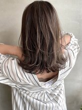 大人っぽさをプラスしたラテカラー「ミルクティーグレージュ」[名古屋金山/金山駅/髪質改善/学割U24]