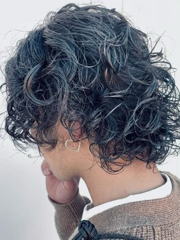 ベシドゥーズ(Besixdouze)の写真/オシャレパーマを叶えるなら“Besixdouze”髪質やダメージを見極めて、あなたにぴったりのパーマを―。