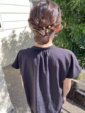 びゃんびゃん 江端店 シニヨンヘア