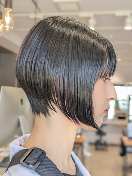 ケーオーエスビューティー(K O S beauty) 超前下がりショート!