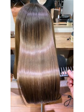 キュア 表参道(CURE) 黒髪/グレージュカラー/ココアベージュ/ヘルシーロング/表参道