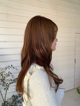 ラコスタ(LaCosTa) ハニーベージュ愛されふんわりレイヤーパーマ透け感耳掛け