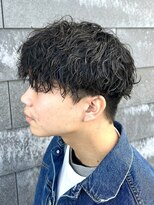 ヒュイル バイ ニアウ(Hwyl by Niau)&nbsp;波巻きスパイラルパーマメンズカットパーマツイストスパイラル