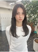 レイヤーカット　ロングヘア　前髪なし　オージュア