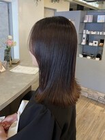 ヴィサージュバスク(VISAGE ba.s.k) 触れたくなる艶髪に柔らか質感の美髪縮毛矯正