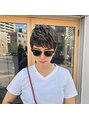 シアラ(ciala)&nbsp;動きのあるベリーショート＋毛先のハイライトでスタイリッシュに