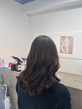 【SILLO.の”パーマスタイル”】パーマで抜け感や動きを演出し唯一無二のスタイルに