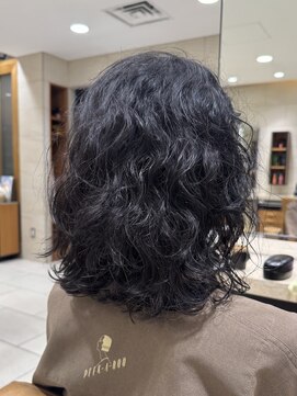 ピークアブー アヴェダ 池袋東武(PEEK-A-BOO AVEDA) クセを活かすミディアム