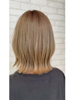 ビスイル 秋葉原店(Vis ill) 大人可愛いブリーチカラーミルクティーベージュ