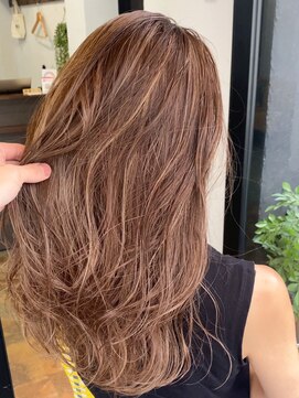 ノラ ウメダ(NORA UMEDA) 【NORA UMEDA 高木】大人可愛い極細ミルクティーハイライト