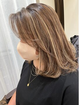 ファンド 千葉(fand) 白髪ぼかしハイライト/デザインカラーレイヤーカット
