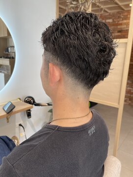 チェルシーヘアーデザイン(Chelsea hair design) メンズパーマ｜刈り上げ