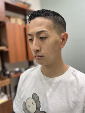 フォーコーナーズカットショップフェイビーズ 名古屋西(FourCornersCutShop favey's) フェード　刈り上げ