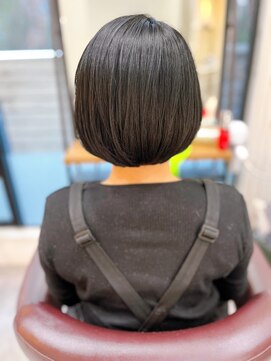 ジラ ヘアアンドメイク(girra HAIR&MAKE) ショートボブ