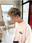 刈り上げスパイキーショート