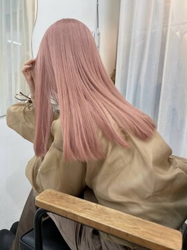 シーカ ニカイ(siika NIKAI) ケアブリーチでイメチェン　透け感ピンクカラー