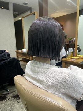 インビテーション 名古屋(invitation) 切りっぱなしbob: 佐藤