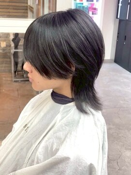 ワンズナゴヤ 名古屋栄店(ONE's NAGOYA) 韓国マッシュスペインカールスパイーキーショートブルーブラック