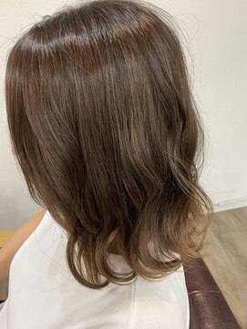 ジェンタ(Jenta) アッシュベージュ