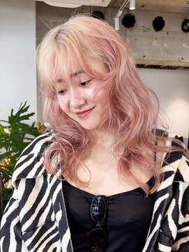 アルバム 銀座(ALBUM GINZA) ロングおくれ毛顔周りレイヤー韓国ヘア_F30770