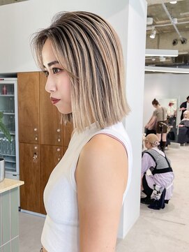 キオク(KIOX) シャドールーツ/リタッチ/レイヤーカット/ハイトーン/髪質改善