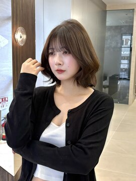 横浜髪質改善韓国レイヤーボブ外ハネウェーブくびれヘアブラウン