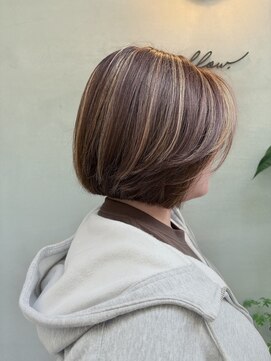 フロー(flow.) ナチュラルなハイライトボブ