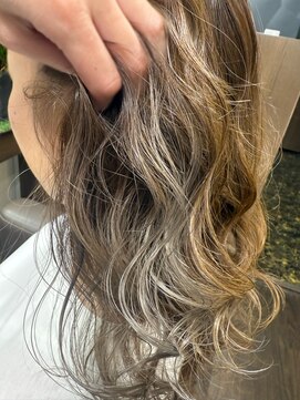 バンチ(Baint.) イヤリングカラー！