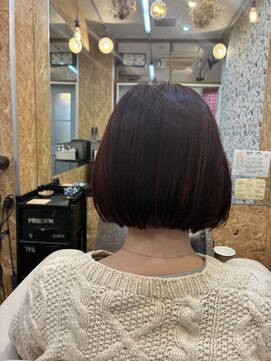 モーメント(moment) ミニボブ　フェイスレイヤー　ダブルカラー　レッド