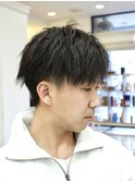 ソフトツイストパーマ×ツーブロック刈り上げマッシュ