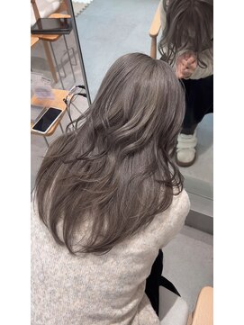 サラ(sara) ミルクティーベージュ/ブリーチ有り/3時間