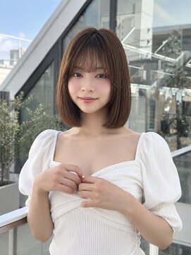 シー バイ ロンド 新宿(Sea by Lond) ワンホンレイヤ ー×ダークブルー[デジタルパーマ/ボブ/韓国]