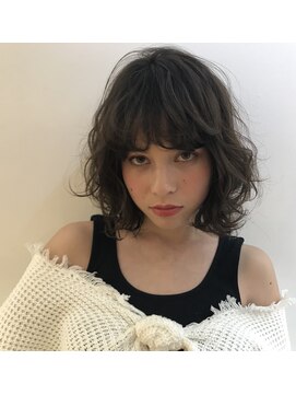 グッデイ ヘアー(GOOD DAY HAIR) 【くびれセミディデザインカラー丸みショート無造作カール】