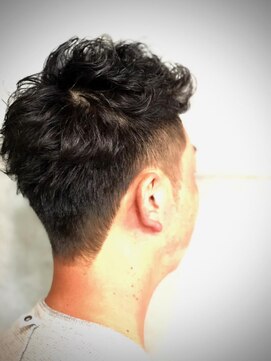 バーバーバー 八広(BARBER-BAR) ジェットモヒカン【バーバーバー 八広】