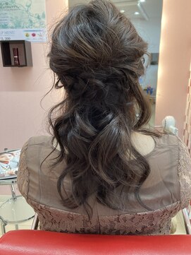 フェアリーパーフェクト(FAIRY PERFECT) 柔らかシンプルハーフアップ