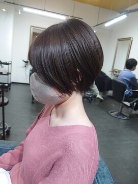 アヤメ(ayame) ショートボブ_伸ばしかけ_耳掛け【東久留米4】