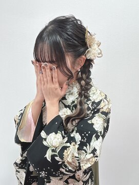 アミカ(Amica) 編み込み/編みおろし/10代20代人気スタイル