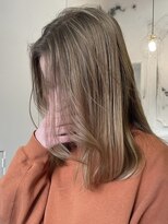 カムジーヘッドカミノウラ(COMEGHEAD KAMINOURA)&nbsp;ミルクティーベージュダブルカラーインナーカラーケアブリーチ