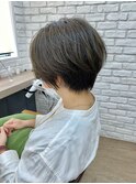 グレージュ×ショートヘア♪