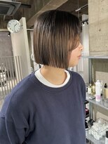 オフ エルア(ofF ’elua) 切りっぱなしボブ