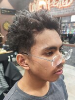 フォーコーナーズカットショップスリーセント 栄(FourCornersCutShop 3/cent)&nbsp;仏陀パーマ/ブッダパーマ/フェードカット/ピンパーマ/ツイスト