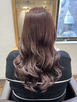 リル(Lil)の写真/【TOKIO・N.トリートメントなど取り扱い】髪の状態に合わせたトリートメントで施術し手触り抜群のツヤ髪に