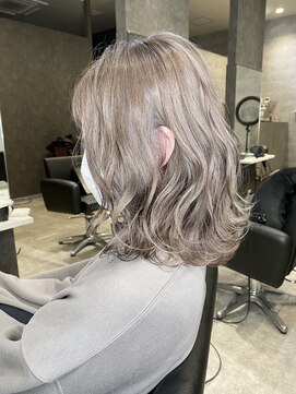 アミ(Ammi) ◆ダブルカラー/レイヤー/イルミナカラー/髪質改善/縮毛矯正