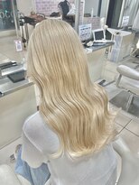 ショコララテ&nbsp;ブロンドヘアー/ハイトーン/20代30代/白髪ぼかし