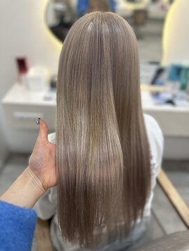 ラビス クローバー(Lovis clover) 『ゆうあ』ホワイトベージュ♪♪