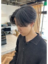 シーイー(C.E)&nbsp;毛流れセンターパート