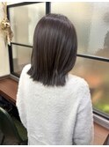 切りっぱなしボブ_オリーブグレー