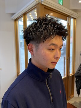 ラランジェ 広島本通り店(LARANJE) ツーブロック無造作アップバング