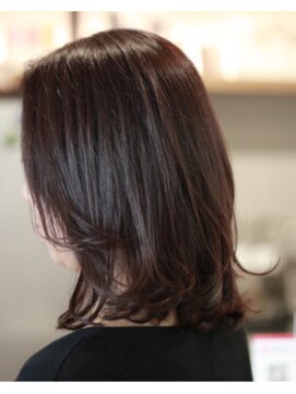 ハロ 蕨(HALO) ツヤ髪ミディ