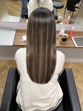 シカ 神戸三宮元町店(Cica) 髪質改善 UPTOGLOSS 神戸 三宮美容室 トリートメント 元町美容室